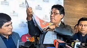 101K views · 884 reactions | Nos llaman traidores, transfugas, llaman traidor al hermano Evo Morales, pero los primeros que traicionaron al Movimiento Al Socialismo (MAS) fueron Grover Garcia y Lucho Arce Grover Garcia en el 2005 fue candidato a alcalde por Tiraqueños Unidos y Lucho Arce apenas asumió la presidencia ya estaba con el Partido Socialista - 1 (PS-1). #HéctorArceRodriguez #ImplacableContraLaCorrución #LealesSiempreTraidoresNunca | Hector Arce Rodriguez | Facebook