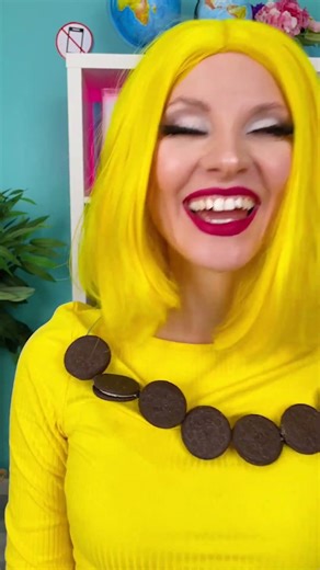 DIY Oreo Cookie Necklace! 🍪✨