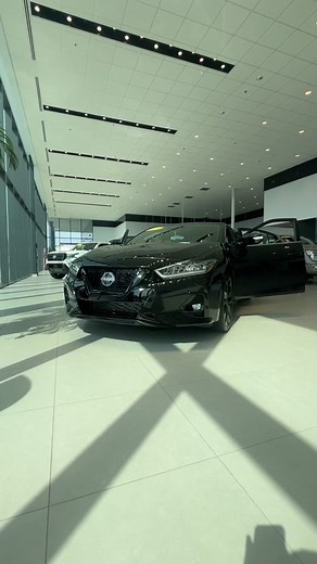 2024 Nissan Maxima SR Black on Black Highlights