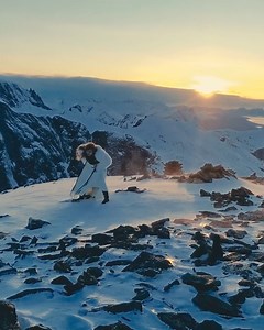 The music video for ‘Ulveham’ will be released tomorrow!! In the meantime, please enjoy this behind the scenes showing some of the struggle and passion put into the shots. A huge thanks to the dedicated team from Helmet for their excellent work with it 🖤 Behind the scenes video by: Johnny Dahle | Gåte