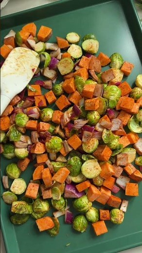 Make Harvest Sheet Pan Chicken & Veggies with our Original Rotisserie Style Seasoning.