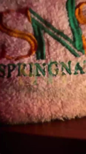 💆🏽‍♀️ Your body speaks… are you listening? 🌿 Tension, fatigue, body aches — they’re all signs that you need to slow down and reset. A professional massage doesn’t just relax your muscles… it restores your energy, clears your mind, and revives your glow. ✨ Let our skilled therapists melt your stress away — one touch at a time. 💖 📍 Visit us at SpringNature Spa 📞 Book your session today and experience pure relaxation redefined. #SpringNatureSpa #MassageTherapyLagos #RelaxAndRestore #LuxurySpa