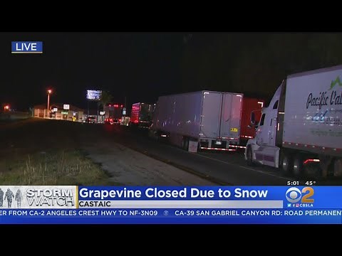 Snow Shuts Down 5 Freeway Through Grapevine As Brief Winter Weather Hits Southland