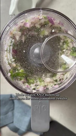 Guacamole with the Pampered Chef Electric Twist & Chop