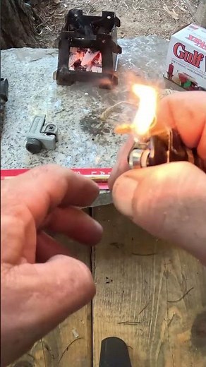 DO YOU KNOW THIS BUSHCRAFT BIC LIGHTER HACK? #shorts