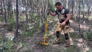 Root Puller for Small Trees (1/4"-4") | Manual Tool Uses High Leverage to Fully Uproot Stubborn Shrubs, Vines & Saplings | Ergonomic Heavy Duty Garden & Landscaping Tool