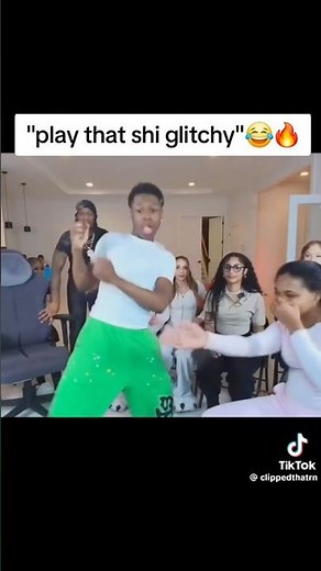 Play that 💩 glitchy!!! #rakai #dummyman#liluzivert #streamer #dez#kaicenat