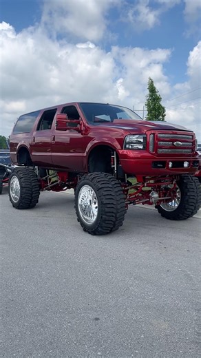 Lifted Ford Excursion
