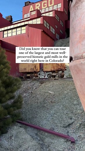 Tour one of the largest and most well-preserved historic gold mills in the world right here in Colorado 💾(𝐒𝐀𝐕𝐄 𝐭𝐡𝐢𝐬 𝐩𝐨𝐬𝐭 𝐟𝐨𝐫 𝐥𝐚𝐭𝐞𝐫) Discover the rich history of Colorado’s gold mining at Argo Mine in Idaho Springs! Just a short drive from Denver, this hidden gem offers families the opportunity to explore one of the largest and most well-preserved historic gold mills in the world. Step back in time and embark on an unforgettable journey underground, where you’ll learn about t