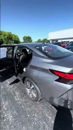 2021 Nissan Versa 1.6 SV Walk Around