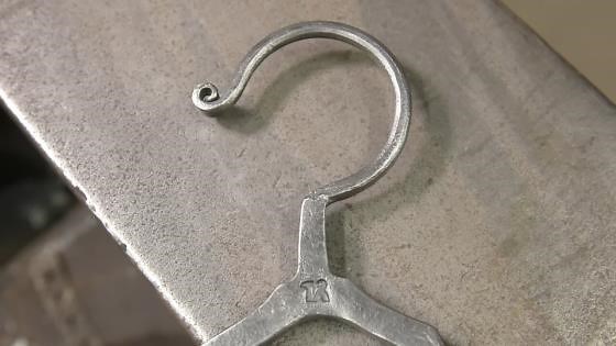 How to forge a coat hanger by hand
