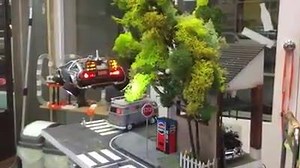 187K views · 1K reactions | Increíble diorama con un modelo a escala del DeLorean Time Machine con efectos de luz y movimiento de las ruedas | Back to the Future Chile | Facebook