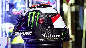 💥SHARK RACE-R PRO GP WINTER TEST💥 ⚔️Replica Lorenzo Winter Test⚔️ 💥LIMITED EDITION เพียง 1,500 ใบทั่วโลก💥 💰ราคา 30,300 บาท💰 🔥จัดส่ง EMS หรือ KERRY ฟรีๆๆๆ (กรุงเทพมีบริการส่งด่วน) 🔥แถมฟรี!! ชิวดำ 🔥แถมฟรี!! กระเป๋าใส่หมวก Shark 🔥ฟรีเสื้อยืด หรือหมวกแก๊ป HACHI Rider Proshop 🔥นำใบเสร็จไปเป็นส่วนลดเคลือบแก้วหมวกกันน็อค 500 บาท ที่ RPM Car Wash, Fuu Bike Wash, B21 Car Wash 📣เราเป็นตัวแทนจำหน่ายหมวกกันน็อค SHARK อย่างเป็นทางการ มั่นใจในคุณภาพและบริการได้ที่ HACHI Rider Proshop 📣📣หมวกทุกใบ