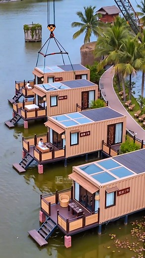 1.2M views · 8.9K reactions | Mỗi căn container 20 ft làm 1 khu là ngon. Mô hình kinh doanh ngày càng đa dạng các bác ạ.  Anh chị cần video thực tế hay báo giá liên hệ giúp em 093 688 9622, em sẽ gửi sớm nhất cho mình ạ. Địa chỉ xưởng: Đông Các - Đông Hưng - Thái Bình #domuoicontainer #cafecontainer #nhadepcontainer #container20feet | Đỗ Mười Container Thái Bình | Facebook