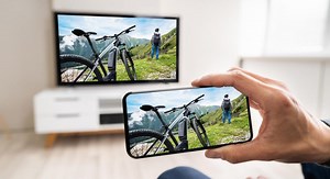 Найпростіші способи підключити телефон до телевізора: кожен займе не більше 5 хвилин