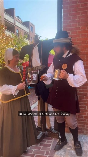 Make sure to visit the bottom floor of Old Town Hall and see what all the local food vendors have brought to market! #thingstoinsalemma #creativenorthshorema #salemmassachusetts #salemma #immersivetheatre | History Alive, Inc. Salem, MA