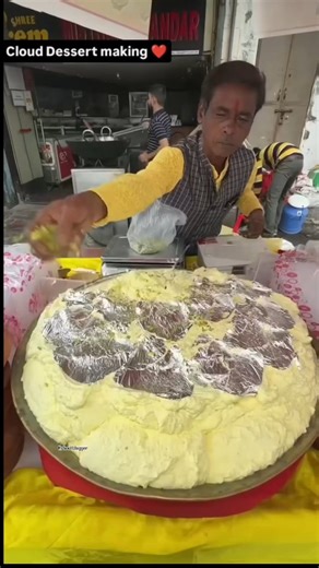 Ks food blogger on Instagram: "Fluffy like clouds ☁️💫 — presenting the viral Cloud Dessert! 🍮✨ So soft, dreamy & sweet — looks like it fell straight from the sky 😍 Tag someone who’d love this heavenly bite! 💭💖 . . . . . Cloud dessert recipe Fluffy dessert trend Aesthetic dessert Dreamy sweet treat Viral dessert 2025 Indian food blogger Instagram dessert reel Dessert photography @kolkata.street.food . . . . . #CloudDessert #FluffyDessert #ViralDessert #DessertLover #DessertReel #FoodieIndia 