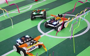 开源！micro:bit智能小车 机械臂强强联合，巡线、避障、搬运样样精通！