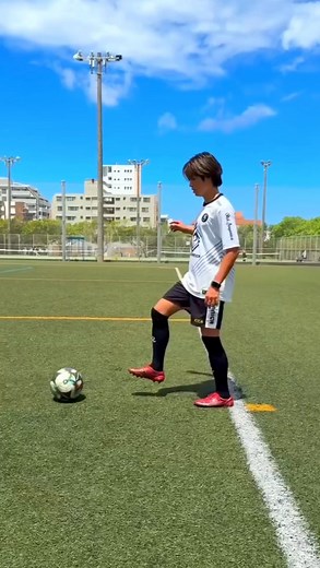 51K views · 472 reactions | Football skills tutorial #players #training #skills #tutorials #football | Blessed child football freestyle | Facebook