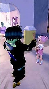 My zombie mom saved me… #roblox #berryavenue #brookhaven