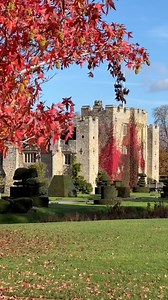 ‘The Hidden History of Hever Castle’ is a week-long online event, beginning Mon, Jan 22nd, 2024. This virtual event will transport you back in time as we explore the rich history of Hever Castle. Through seven daily 40-minute lectures, a Live online discussion and more, you will uncover the castle’s hidden chambers, explore its stunning architecture, and learn about the influential figures who shaped its past. Whether you’re a history enthusiast or simply curious about the secrets of this iconic