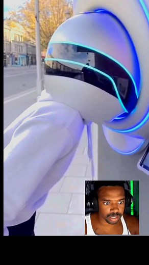 I can’t try this ooo,I have trust issues 😱can you allow this robot to shave your hair? 🙄🤷‍♀️ #goviral, #fypviralシ, #highlighteveryone, #robot | Queen Nathan