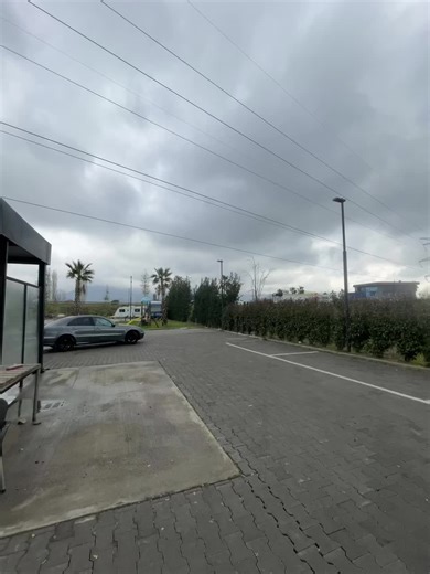 Mercedes Benz W211 E-Class 220 Avion Features