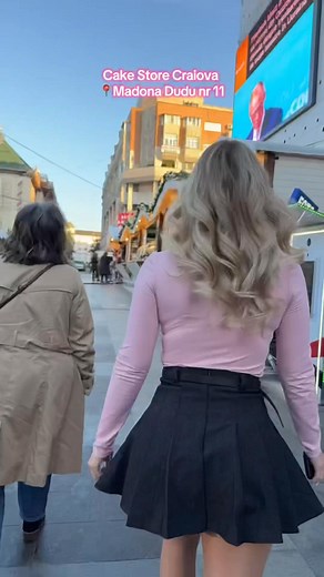 Rulăm aromă, pufoșenie și glazură în fiecare cinnamon roll. Tu doar vino să te bucuri de ele! 🌀🍯 | Cake Store