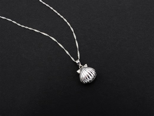 Sea Shell Necklace Hidden Message and Pearl - Etsy UK