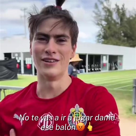 PUAJAJA ME ESTABA MIANDO MIENTRAS LO ASIA Y PERDÓN SI NO AGO RANTS ESQ NOSE Q ASER#seleccionmexicana #gilbertomoraminovio😍 #lahormigagonzález @Selección Nacional