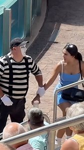 Best moments of the day 😂😬 Tom the mime Seaworld #seaworldmime #tomthemime #humor #entertainment #funny #comedy #fun #mime | Eryka Travel