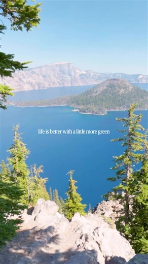 Klamath doesn’t need luck to shine—it’s already glowing in every shade of green 🍀🌲 Spring is starting to show up in all the best ways—lush landscapes, fresh air, and those views you just can’t get enough of. Life is better with a little more green… and we’ve got plenty of it! Come see it for yourself💚 📸: @kamrinnielsen #Klamath #CraterLake #Oregon #Green #DiscoverKlamath
