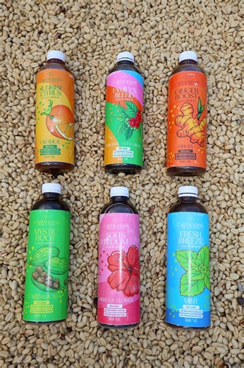 Innovar también es honrar el origen ☕🌿 Como quinta generación en café, decidimos desarrollar nuestra línea de Cold Brews con ingredientes naturales, apoyando a agricultores y productos hondureños. Tradición que evoluciona. #CoffeeTok #SpecialtyCoffee #CafeDeHonduras #ColdBrew #HechoEnHonduras