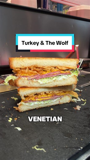 A Vegas sandwich stop you need on your list. 🥪 📍 @The Venetian Resort Las Vegas #VegasFoodie