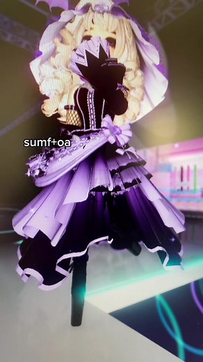 Testing OA Skirt Hacks in Royale High | Roblox