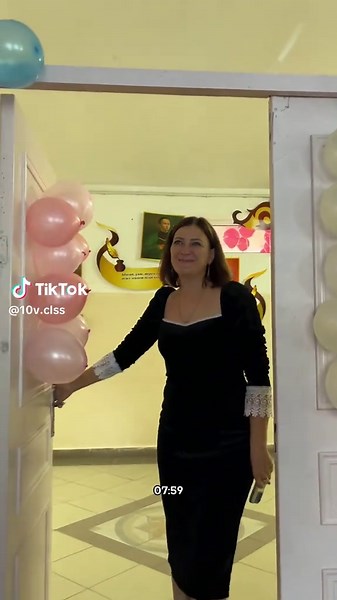 день учителя🤭💅🏻#fyp #10v #деньучителя🌺