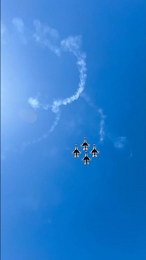 USAF Thunderbirds EPIC Flyover Diamond Formation 🔥🇺🇸🦅