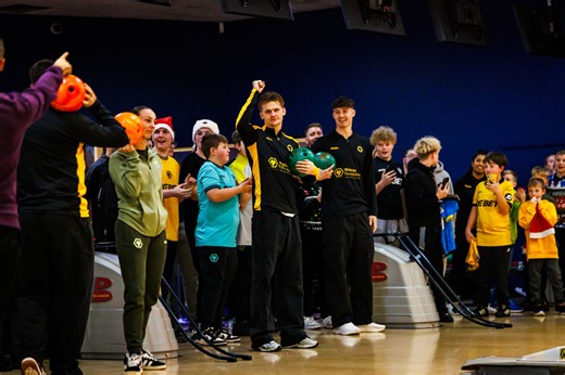Wolves Foundation: Wolves players bowl over foundation participants