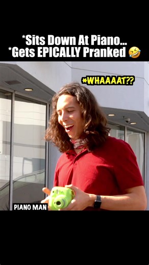Public Piano Prank Reactions That Will Make You Laugh