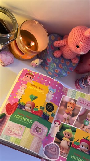 Create Your Own Junk Journal: A Fun Scrapbooking Guide