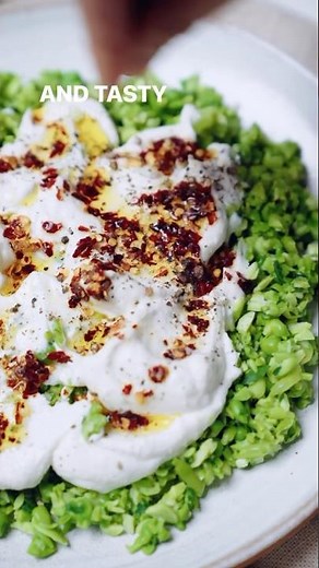 How to Make: Wasa Edamame Chilli Yoghurt