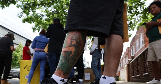 Illegal Immigrants in NYC Sleep on the Streets for Days Waiting for Shelter