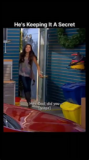 The Watch List on Instagram: "⚡ The Thundermans (2013–2018) 🎬 Genre: Superhero | Family Comedy ⏱️ Runtime: 4 Seasons | ⭐ IMDb: 6.0/10 ⠀ ✨ The Hook The Thundermans are a family of superheroes trying to live a "normal" life in the suburbs. The catch? Twin siblings Phoebe and Max are polar opposites—one wants to be a hero, while the other dreams of becoming a supervillain. ⠀ ⚡ The Vibe ❄️ Classic sibling rivalry with superpowers 🏠 Chaotic family-dynamic slapstick 🐰 Dr. Colosso’s sarcastic villai