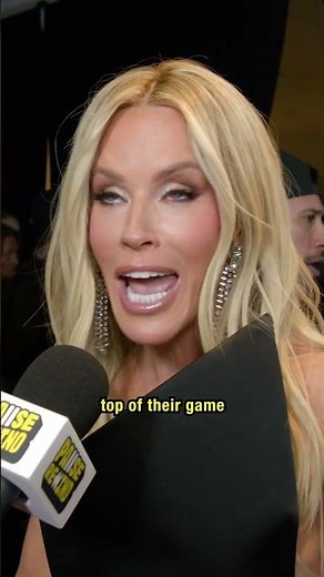 Who is #JennyMcCarthy rooting to win #TheMaskedSinger?!