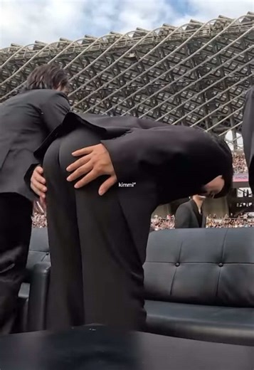 Understanding the 'Caked Up' Trend in ATEEZ Culture