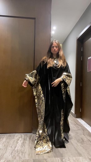 The Arabian Shawl✨🌙 #fbgirls #typppppppppppppppppppシ #typ #ramadan #ramadankareem #newdesign #ramadanvibes #fashiondesigner #tik_tok #tiktokviral #ramadanmubarak🌙 #tiktokchallenge #ramadanmoments #ramadannights #kaftan #ramadankareem🌙🌙 #follwme