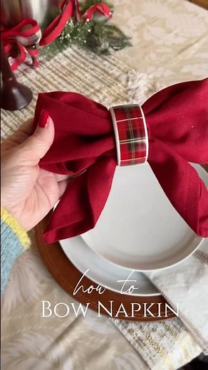 Bow Napkin Folding for your holiday table!