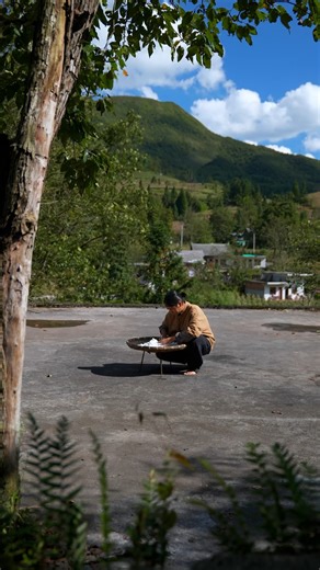 34K views · 862 reactions | The Heartwarming Tradition Behind Every Mooncake #AcrossAsia #MidAutumnFestival #AsianTraditions #MooncakeStory #CulturalHeritage | Across Asia | Facebook