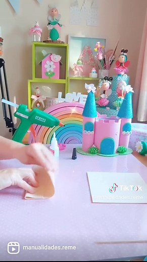 Cómo hacer un castillo de cartón reciclado