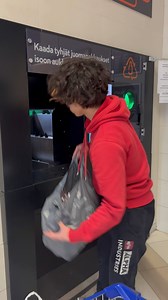 3.4M views · 132K reactions | Ep 2 เก็บขวดขาย พอได้ค่าขนม เทคโนโลยีทันสมัย มาลุ้นกันมจบคลิปนี้ ได้เงินกี่บาท   | ภิญญา ฟินแลนด์ แฟนเพจ | Facebook